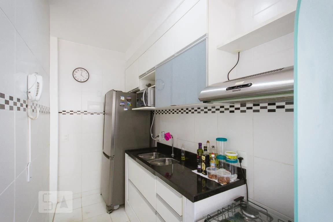 Furnished 1-bedroom apartment with 1 bathroom and 1 parking — photo 9