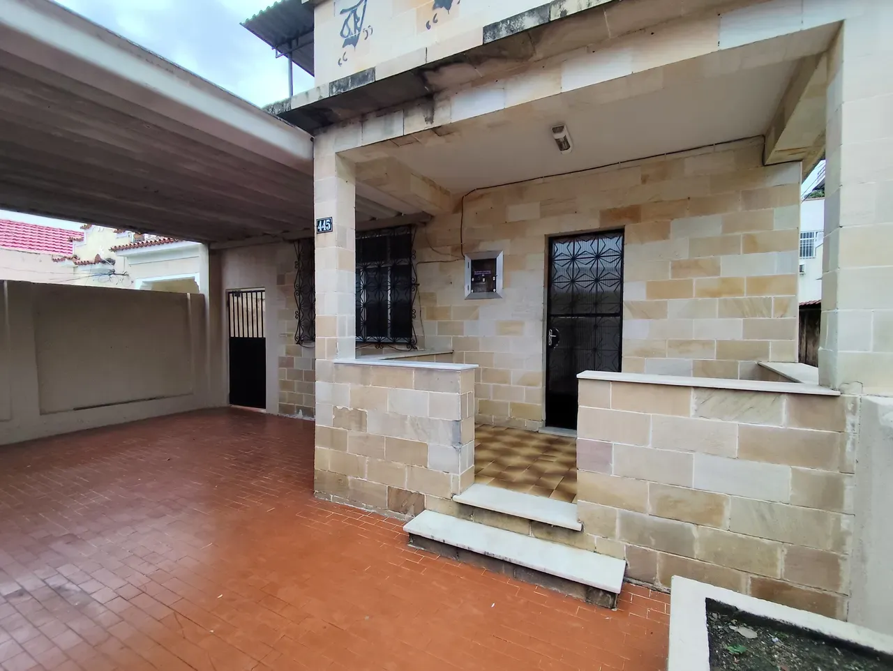 House with 3 bedrooms and 3 bathrooms, 1 parking spot — photo 21
