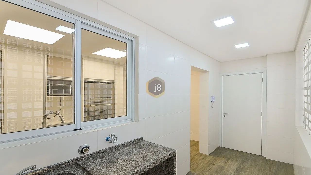 3-bedroom apartment with 137 m² and 3 total bathrooms — photo 11