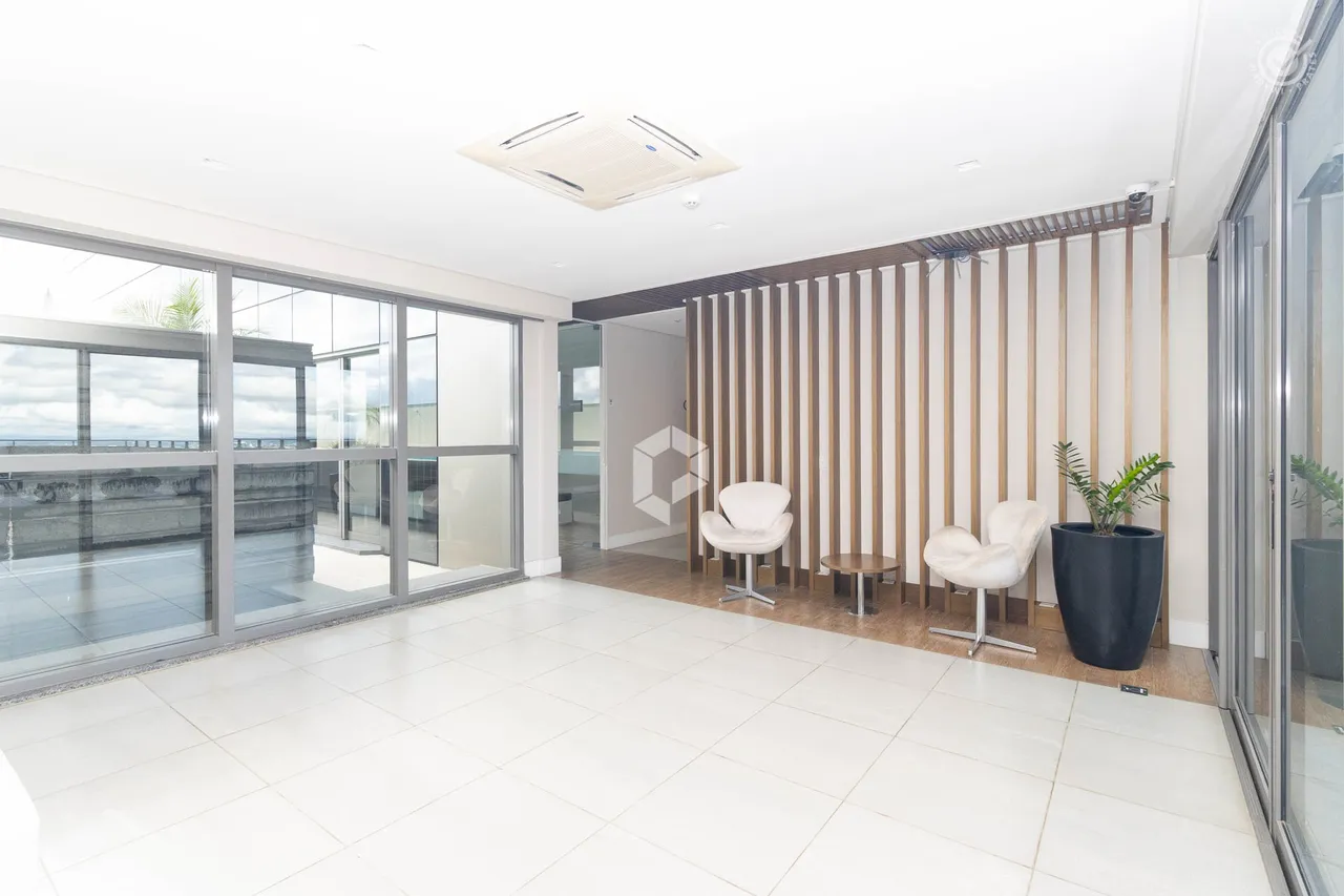 Furnished 1-bedroom apartment with city view — photo 19
