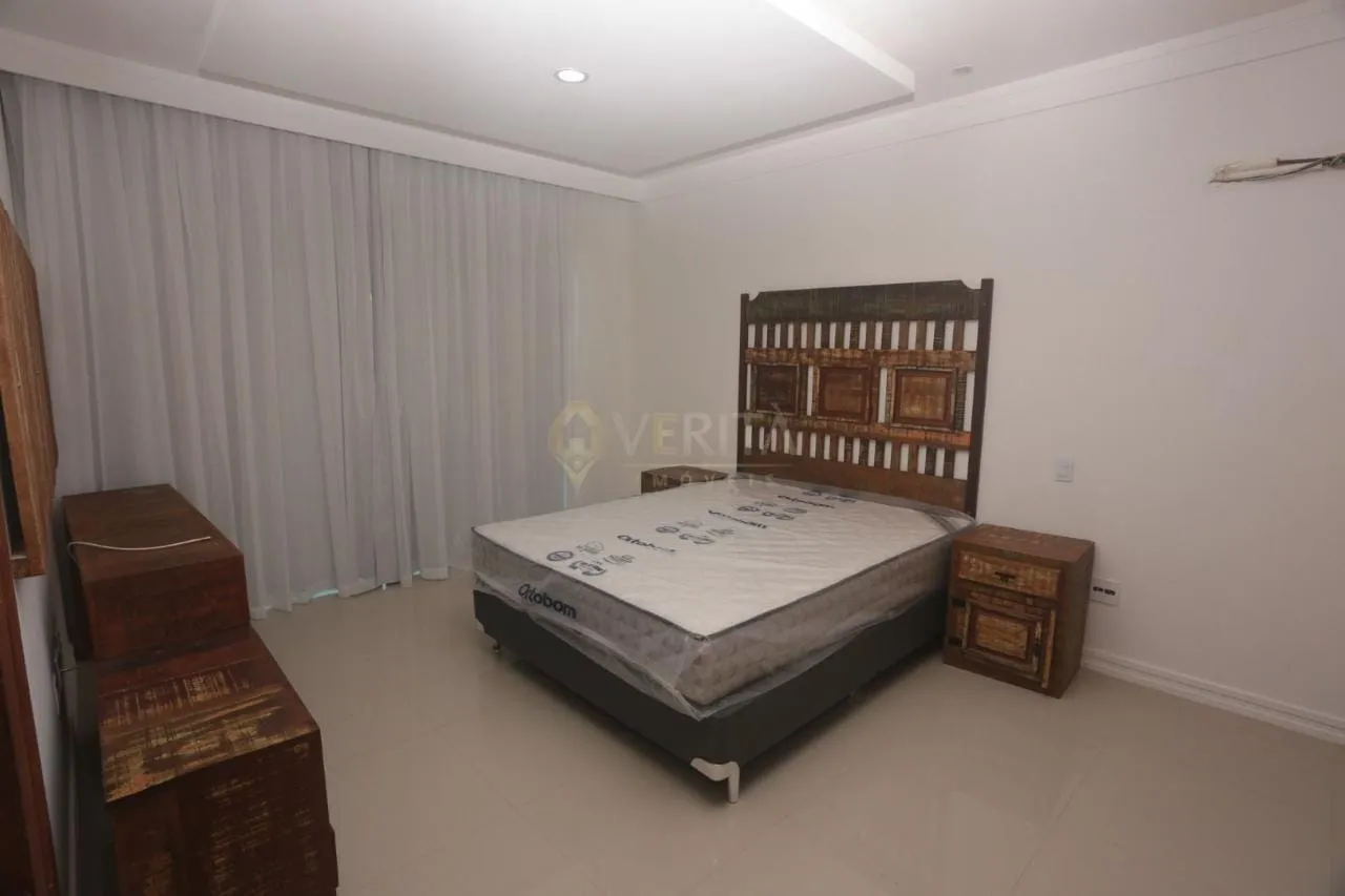 House with 7 bedrooms and 10 baths, 3200 m² and pools — photo 42