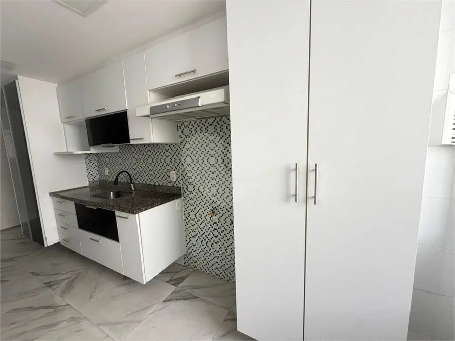 Робоче місце та 3 спальні: квартира 84 м² — photo 20