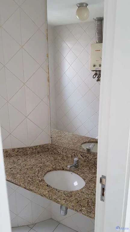 Apartment with 2 bedrooms and private BBQ area — photo 23