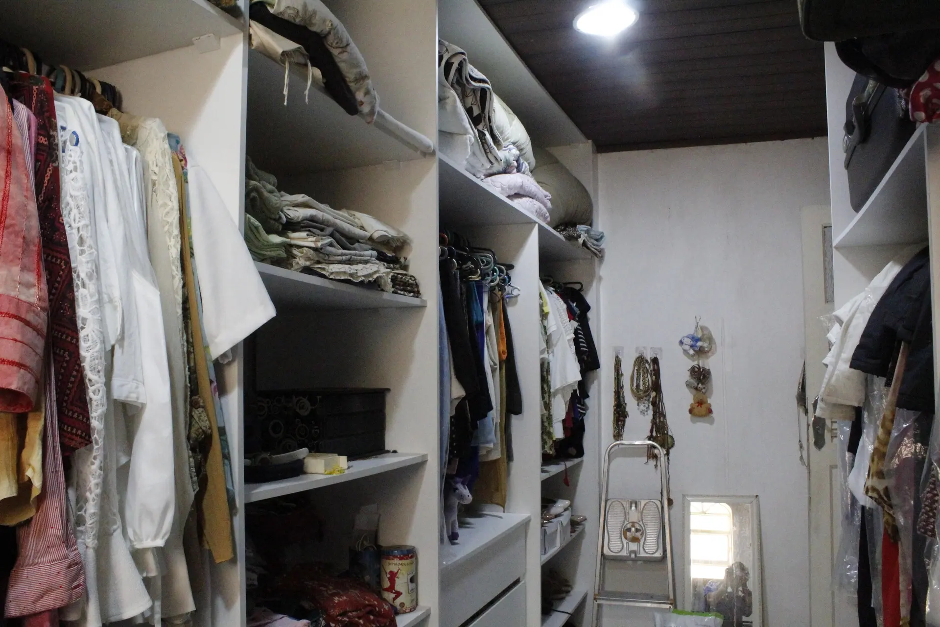 Furnished 4-bedroom house with private balcony — photo 13