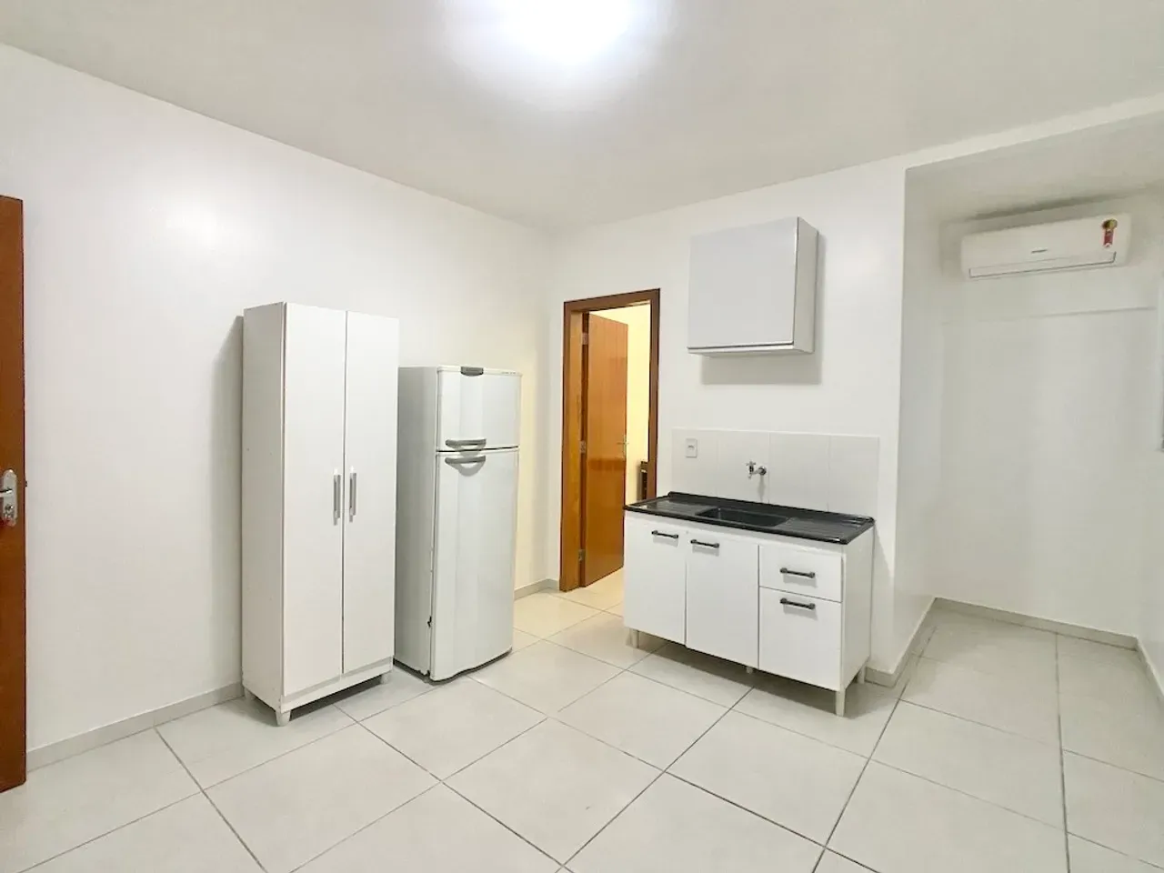 Studio apartment with 1 bedroom and private bathroom