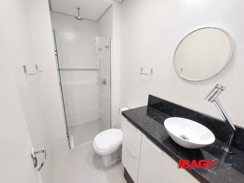 Apartamento de 1 dormitorio con cocina abierta — photo 9