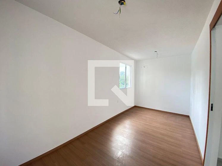 One-bedroom apartment in a building with a pool — photo 19