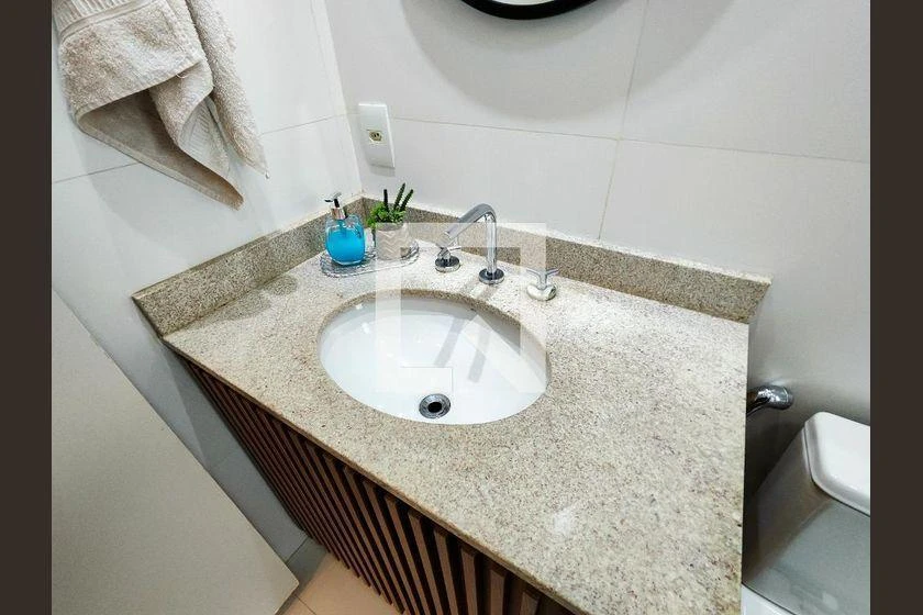 3-bedroom apartment with a mountain view — photo 39