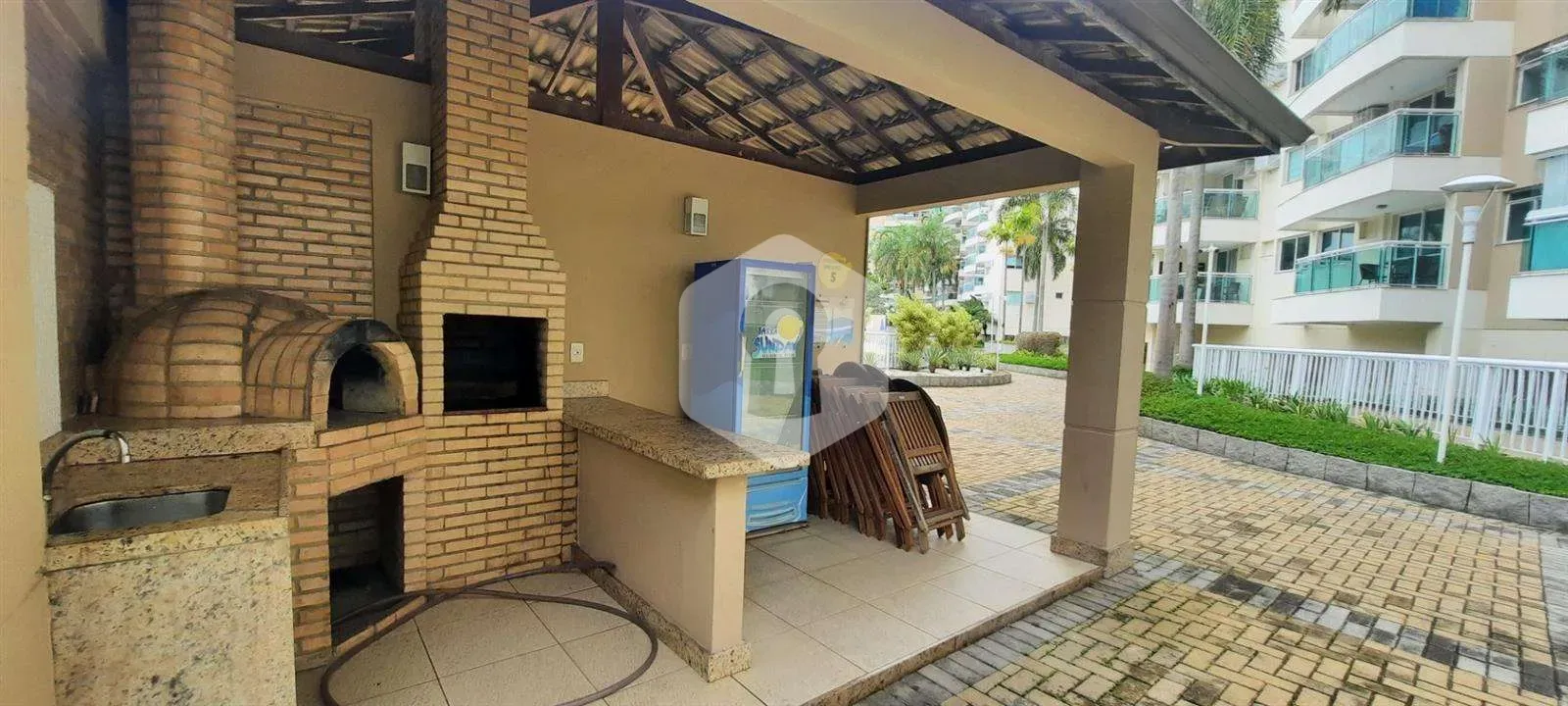 Apartamento de 2 quartos com varanda envidraçada — photo 27