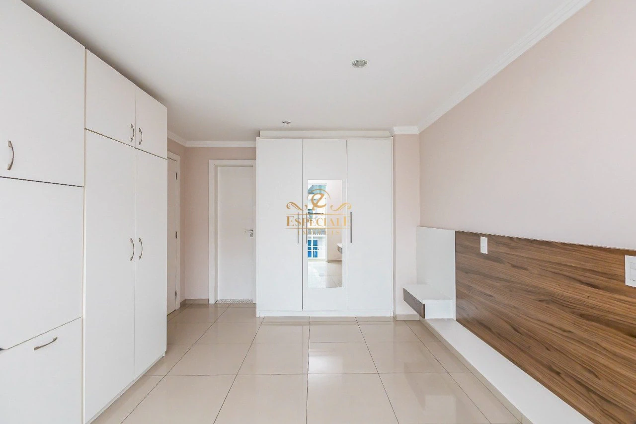 3-bedroom house with a home office in Curitiba — photo 45