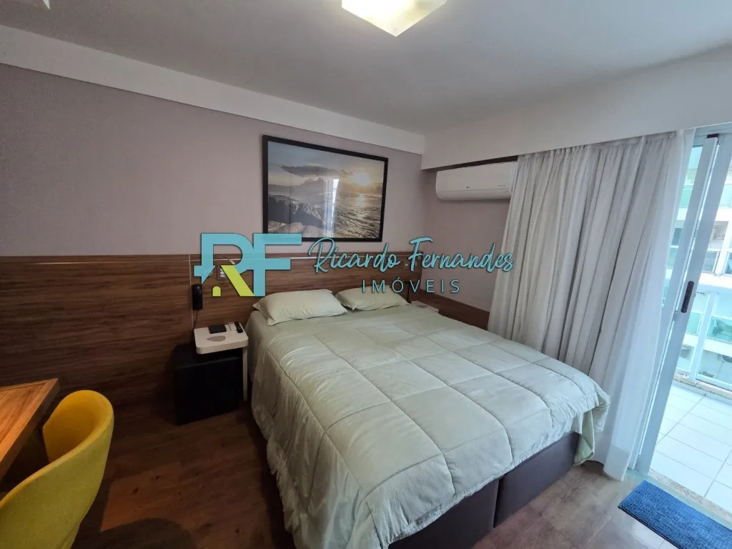 Furnished 1-bedroom apartment with open-plan kitchen — photo 3