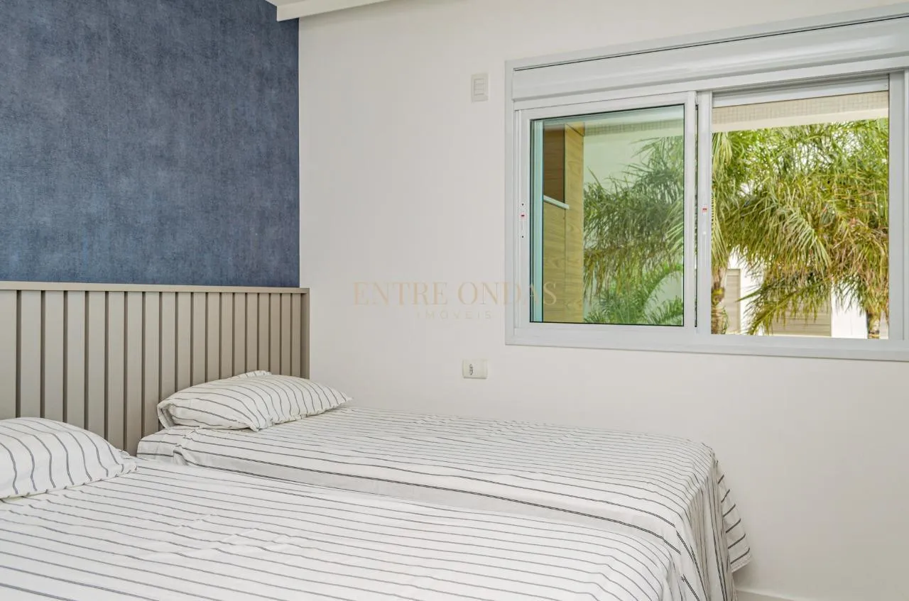 Furnished 2-bedroom apartment with open-plan kitchen — photo 15