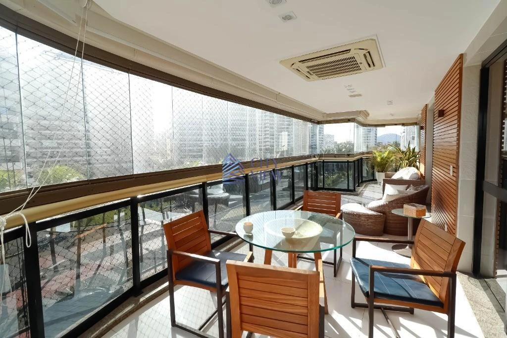 Dishwasher in a 4-bedroom apartment, 280 m²