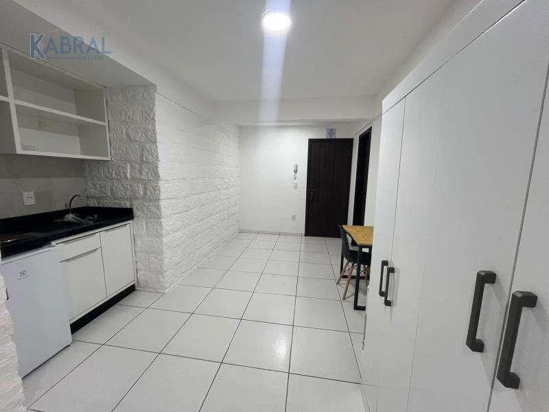 1 quarto e espaço de home office: apartamento de 15 m² — photo 4