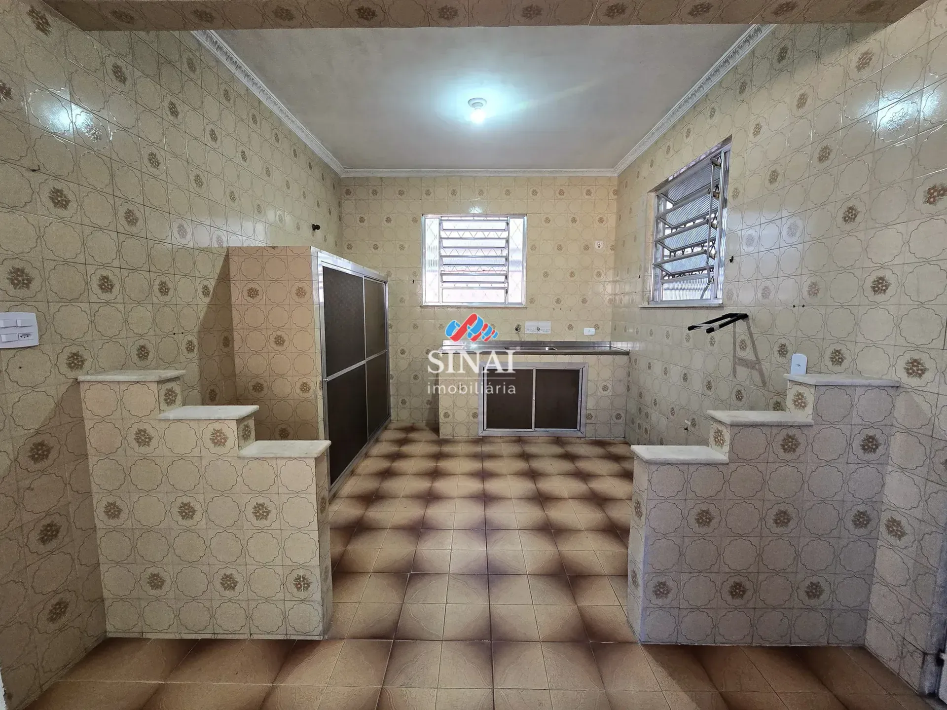 Casa com 4 quartos, 4 banheiros e 8 vagas — photo 33