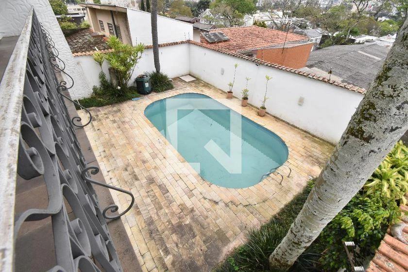 House with 5 bedrooms, gas stove and 650 m² — photo 31