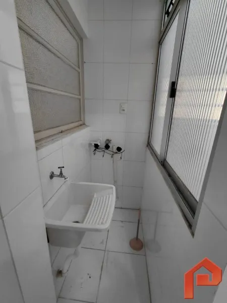 Apartamento con 2 dormitorios y cocina cerrada con cocina a gas — photo 7