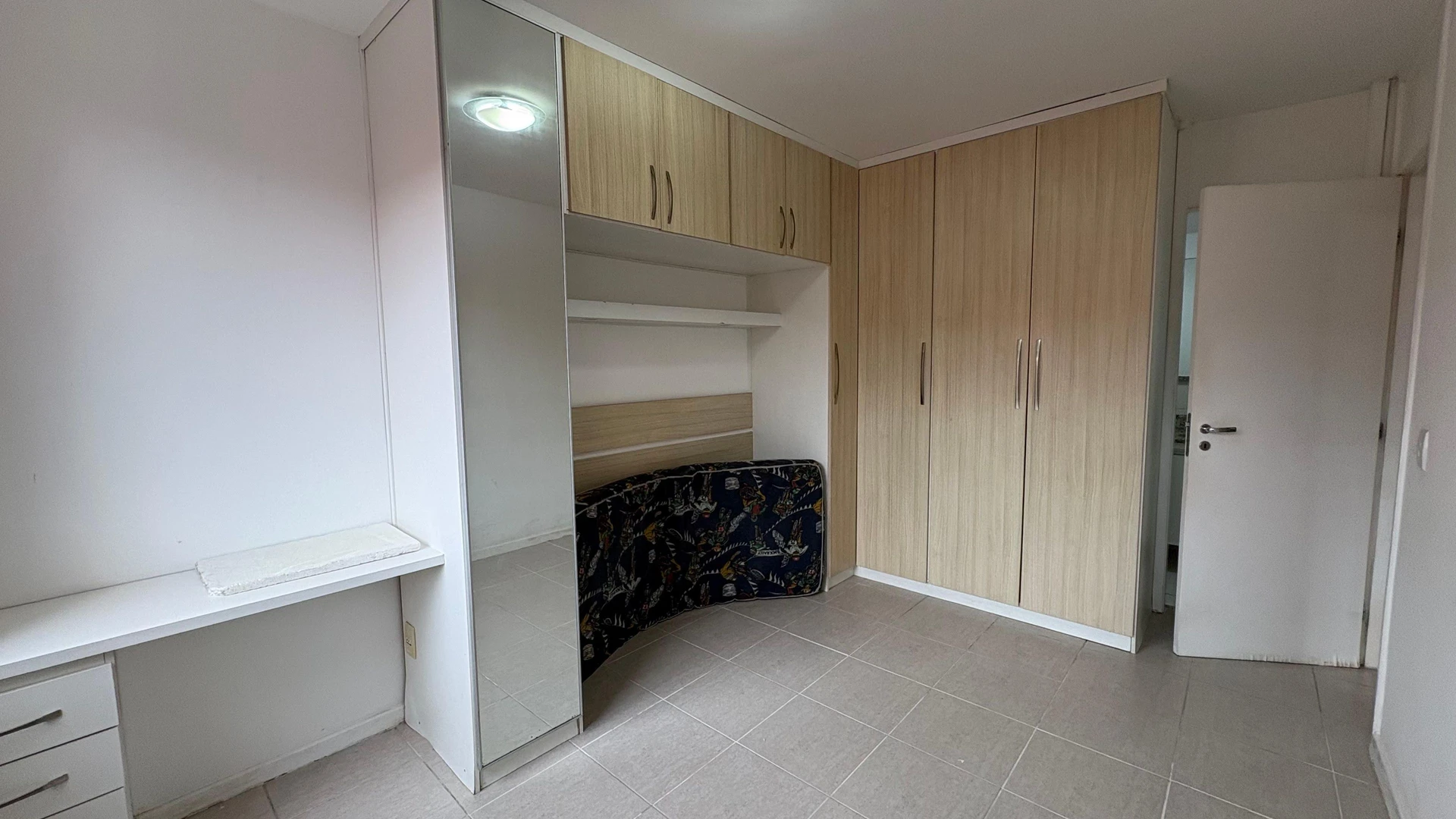 70 m² apartment with a home office and a washing machine — photo 8