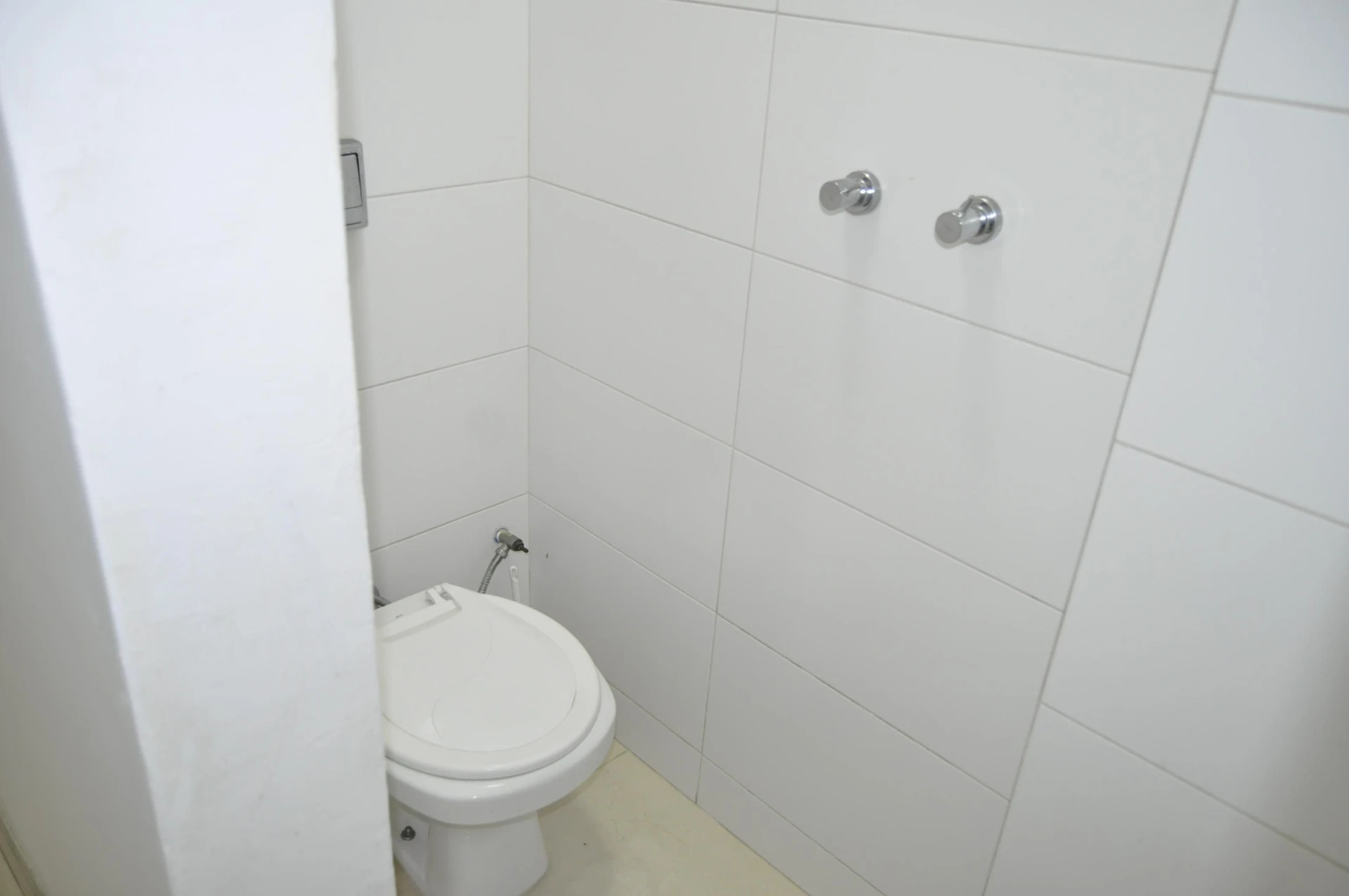 2-bedroom apartment with a private garden — photo 27