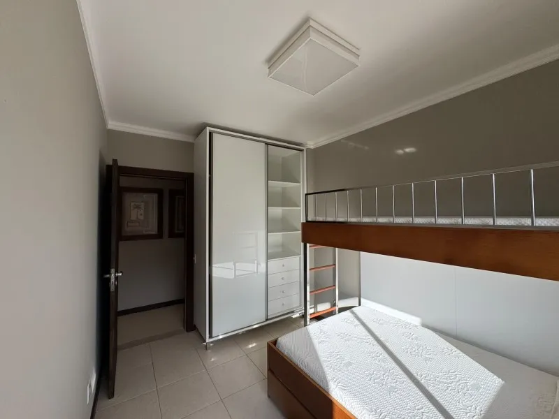 Furnished apartment, 124 m², with floor-to-ceiling windows — photo 27