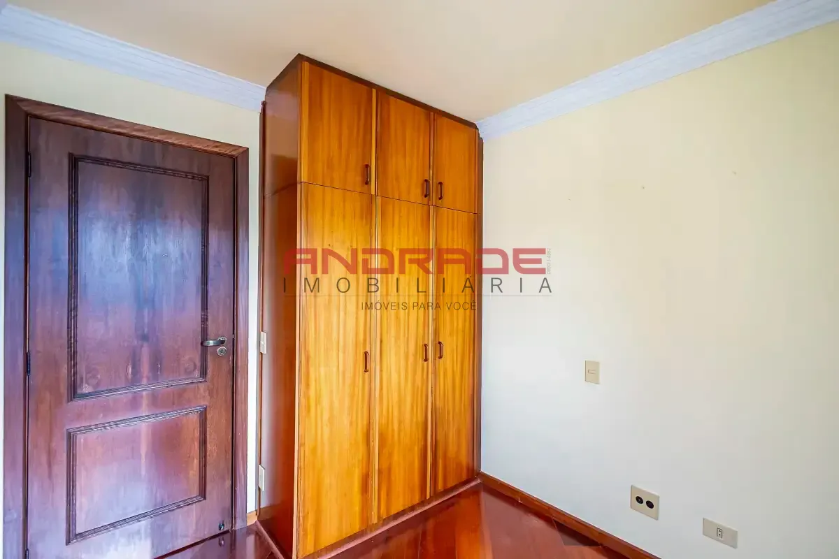 Unfurnished 3-bedroom apartment with 118 m² — photo 43