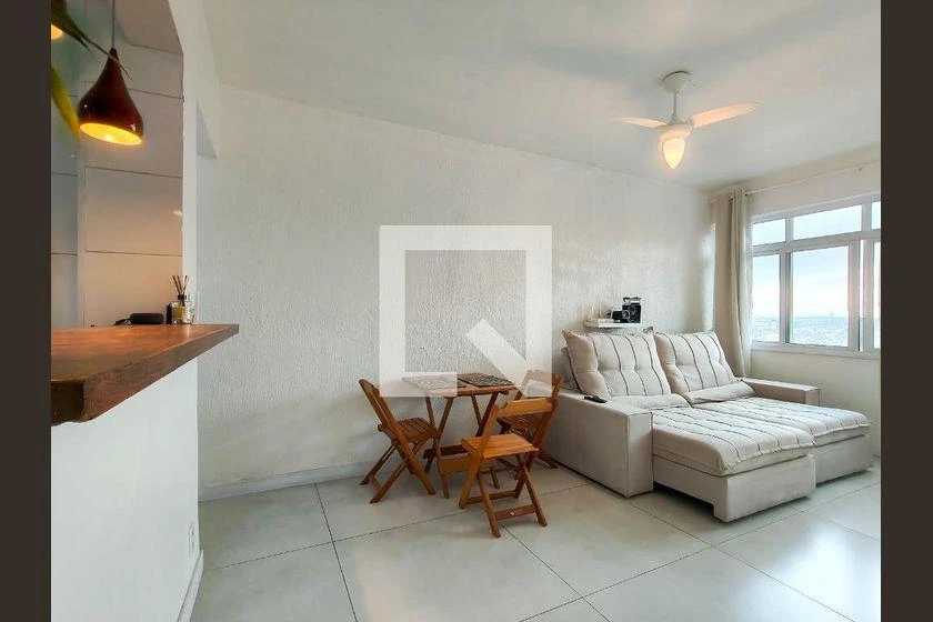 Apartamento de 2 quartos com cozinha americana e 50 m² — photo 2