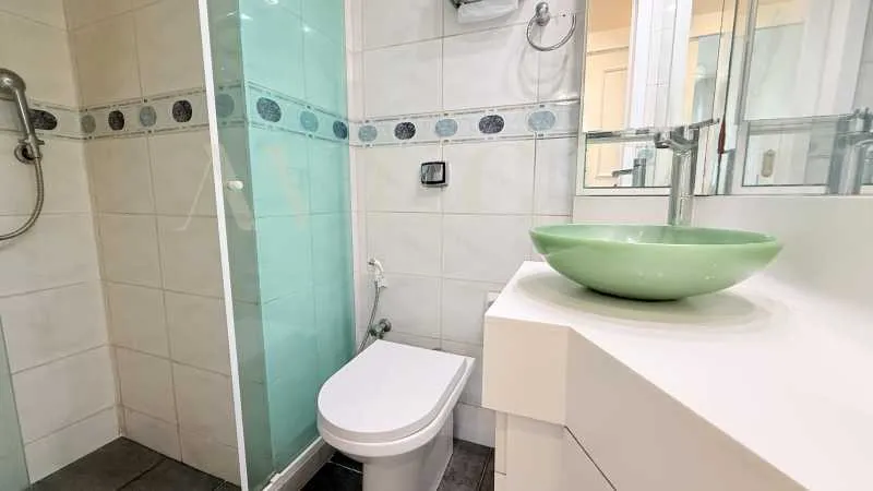 Apartment, 94 m², with a water view — photo 14