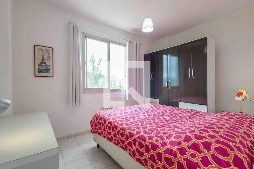 Furnished 50 m² apartment with 2 bedrooms and parking — photo 3