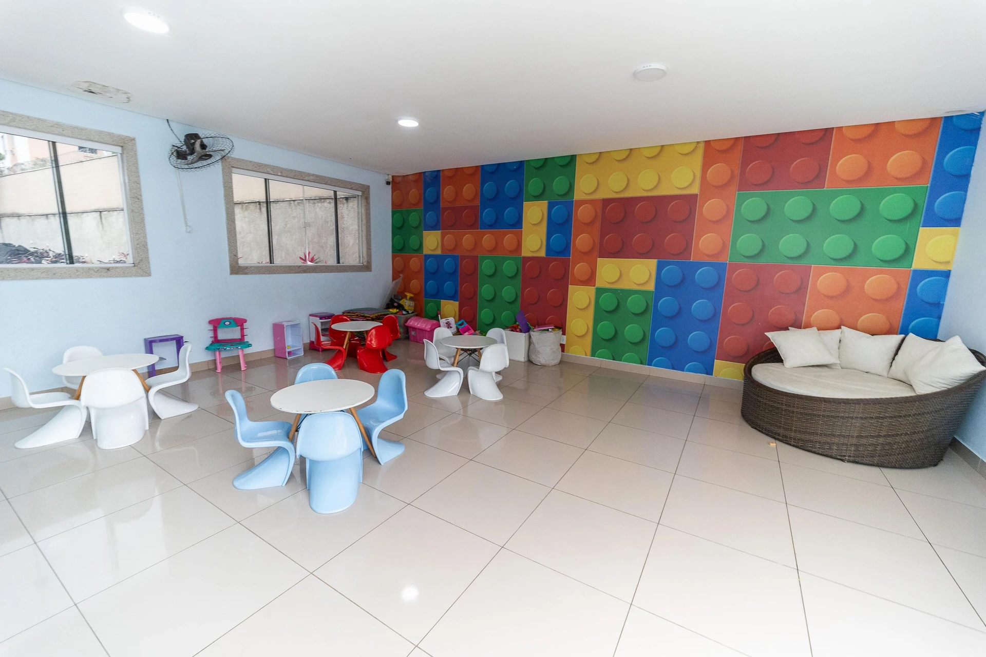 2-bedroom apartment in a building with a pool — photo 18