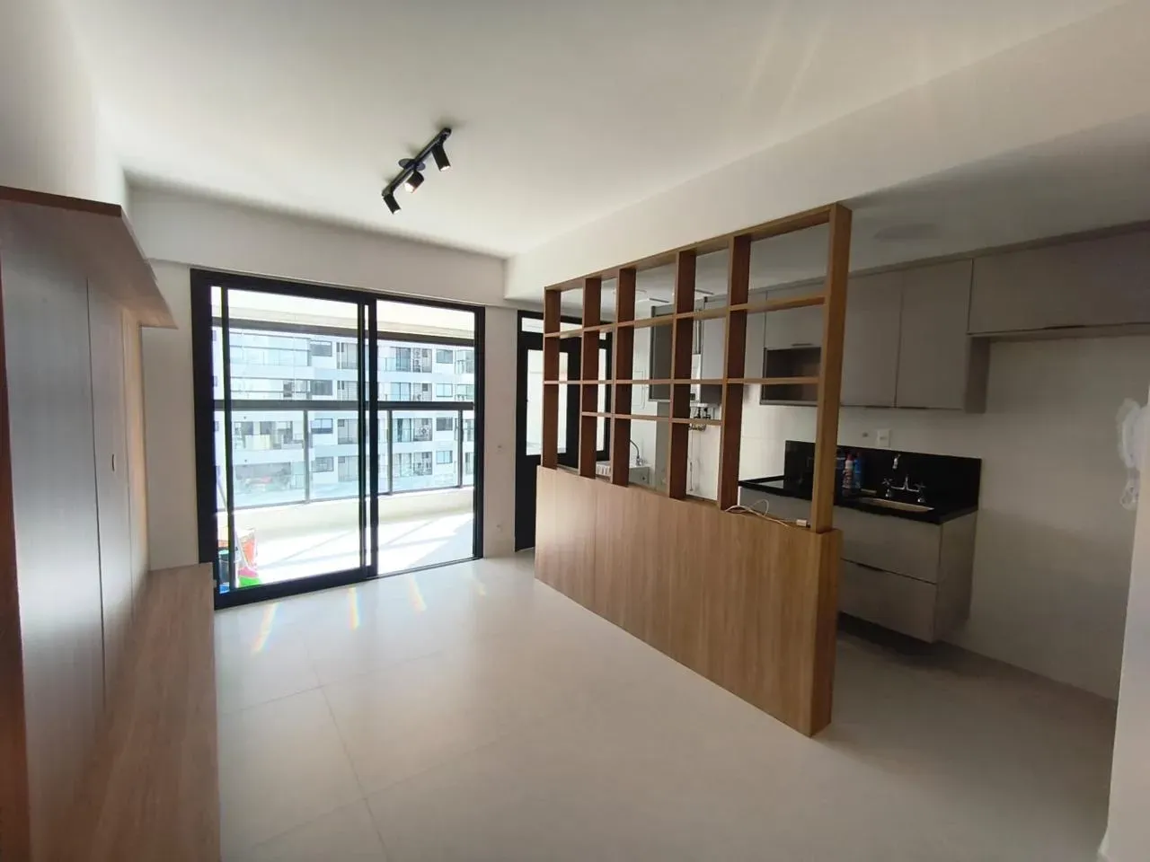 70 m² apartment with 2 bedrooms and a balcony — photo 2