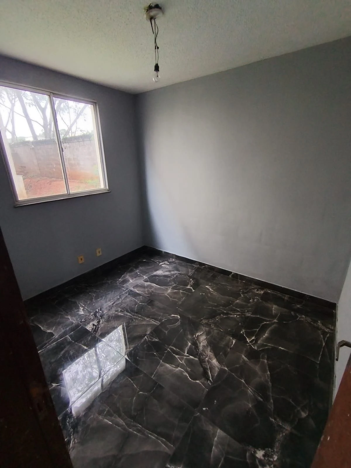 Unfurnished apartment with 2 bedrooms and a closed kitchen — photo 4
