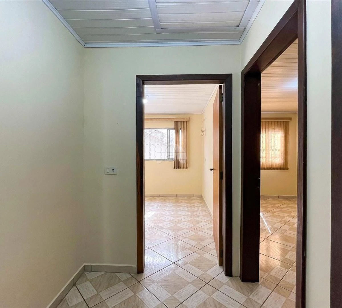 3-bedroom, 100 m² house in Curitiba — photo 13