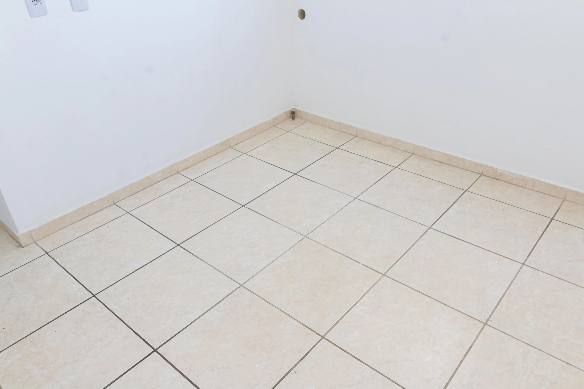 2-bedroom apartment with private garden — photo 49
