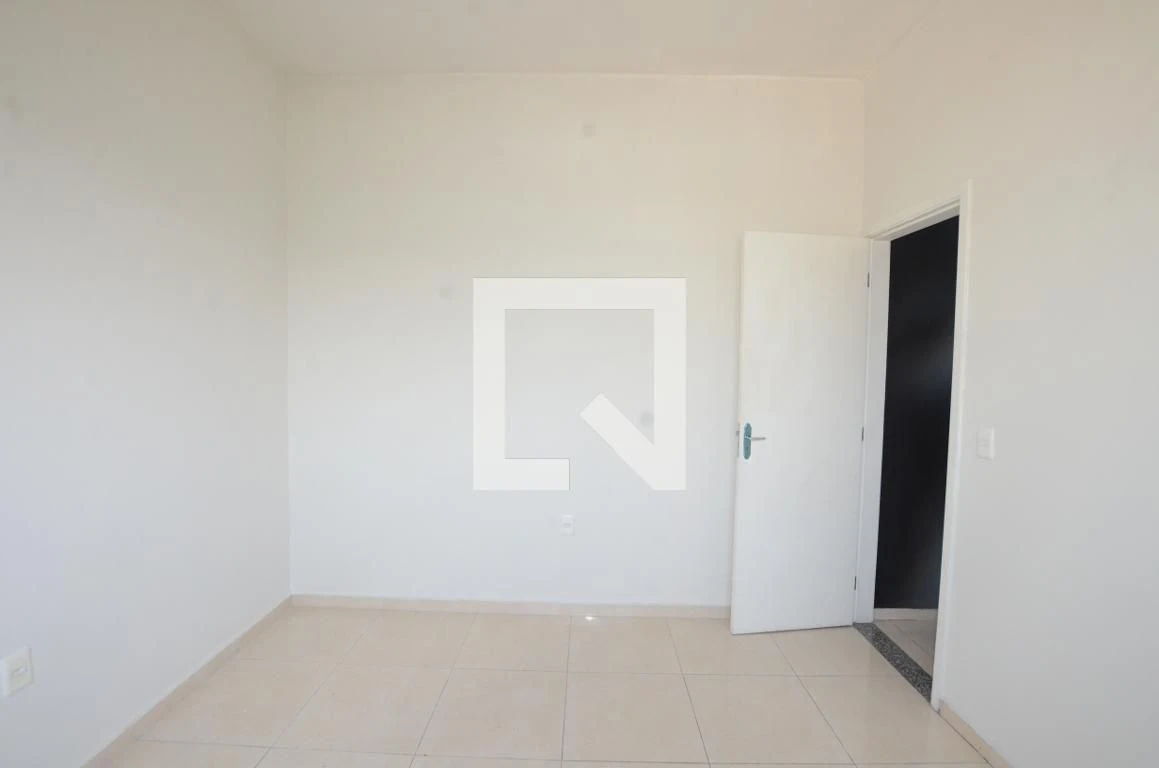 Unfurnished 1-bedroom apartment with gas stove — photo 5
