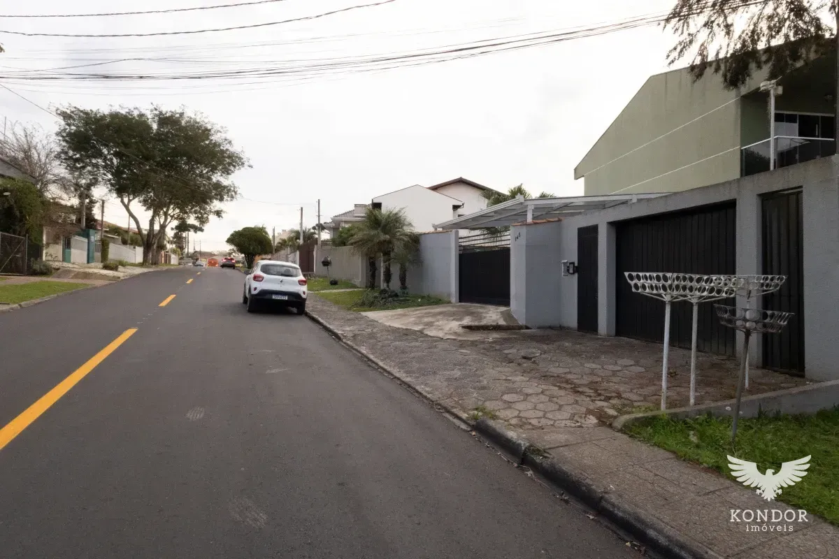 3-bedroom house with a home office in Curitiba — photo 12