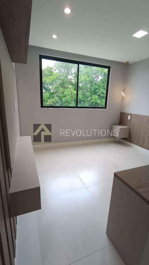 House with 5 bedrooms and 5 en-suites — photo 25