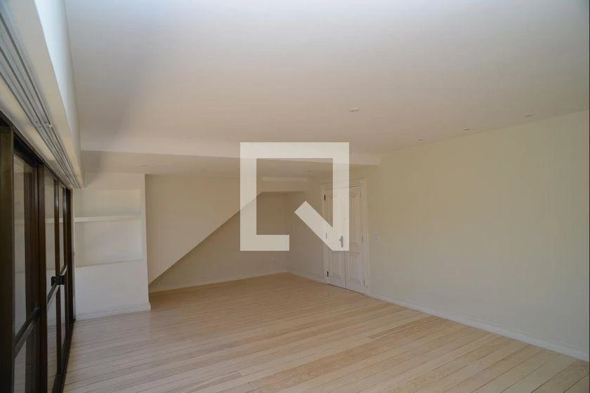 Apartamento para aluguel com 3 quartos e varanda de vidro — photo 32