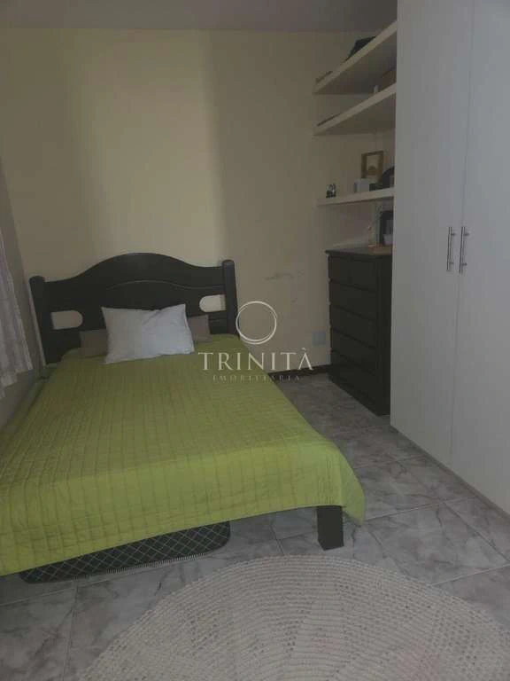 Rooftop apartment with 5 bedrooms and 4 bathrooms — photo 8