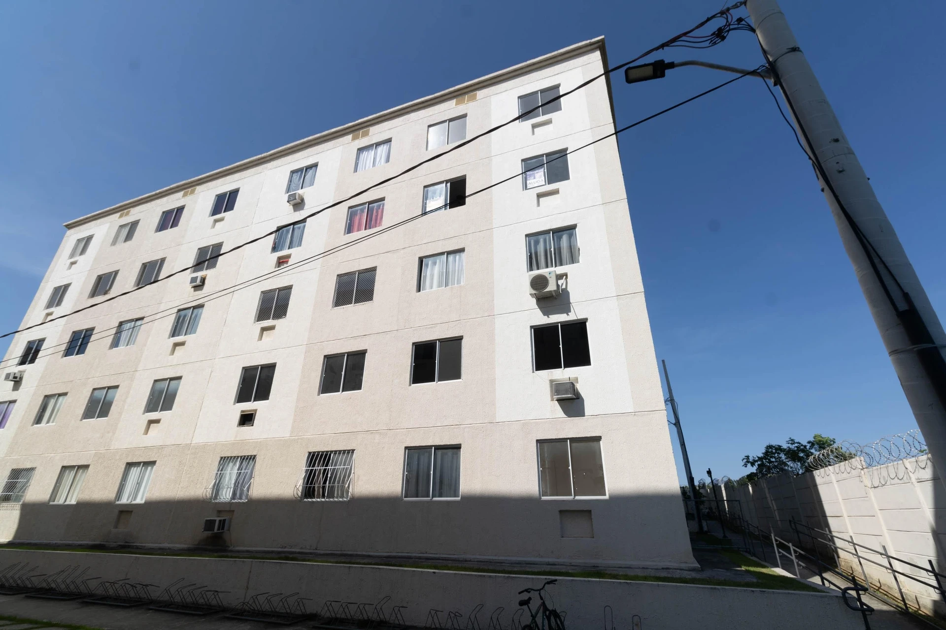 Unfurnished 2-bedroom apartment with 1 bath and 2 parking — photo 7