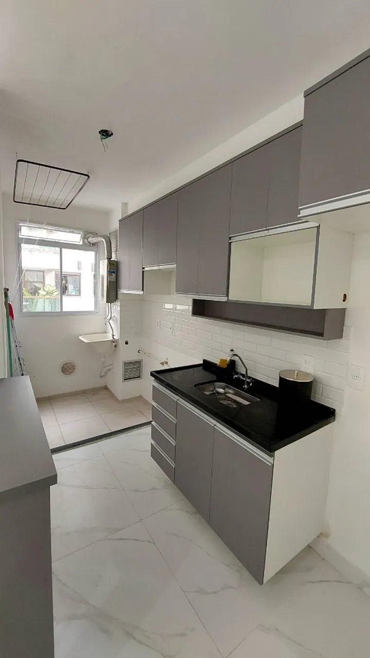 2-bedroom apartment in a building with a gym — photo 13