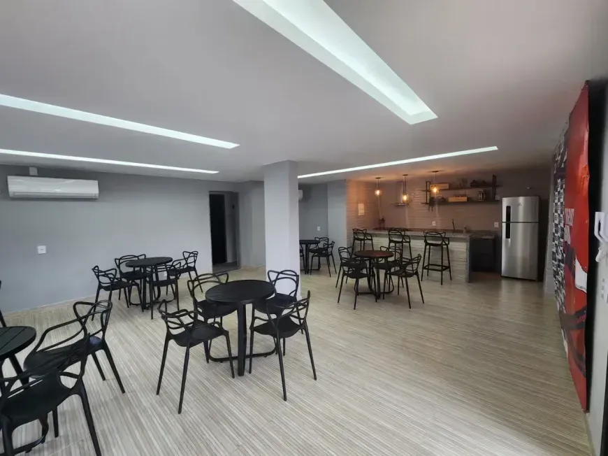 One-bedroom apartment with a mountain view in Rio de Janeiro — photo 13