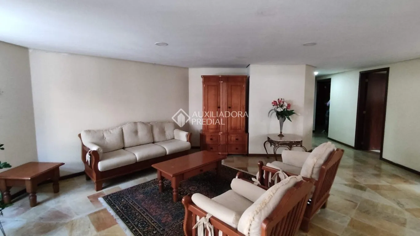 Apartamento amueblado de 4 dormitorios, 296 m², 3 plazas — photo 23