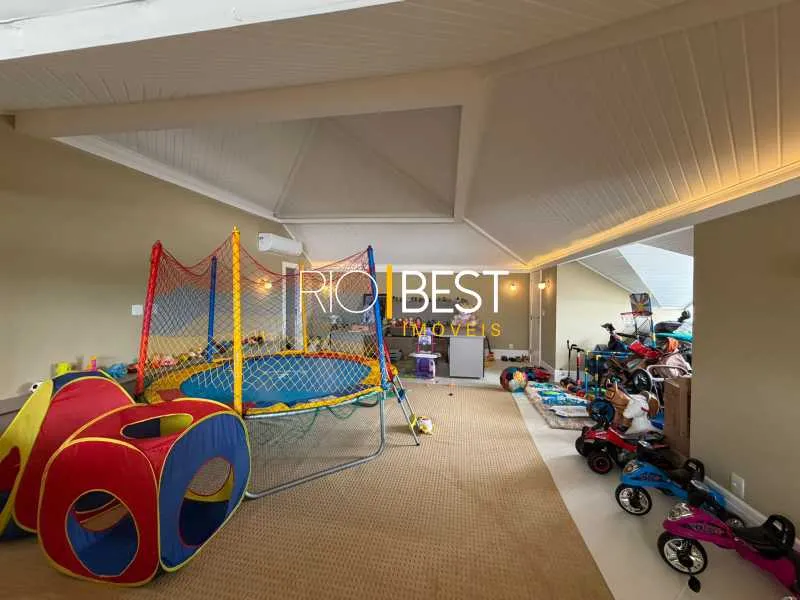 House with 6 en-suite bedrooms and private garden, 1000 m² — photo 3