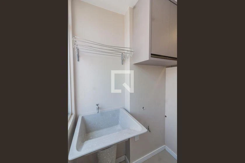 Apartamento sem mobília com 1 quarto e 1 banheiro — photo 23