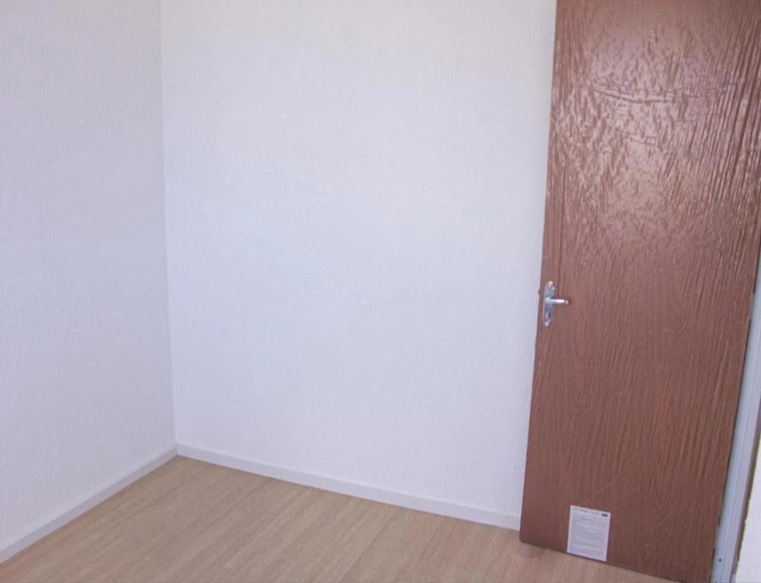 Apartment, 48 m², with wood or laminate floors — photo 3