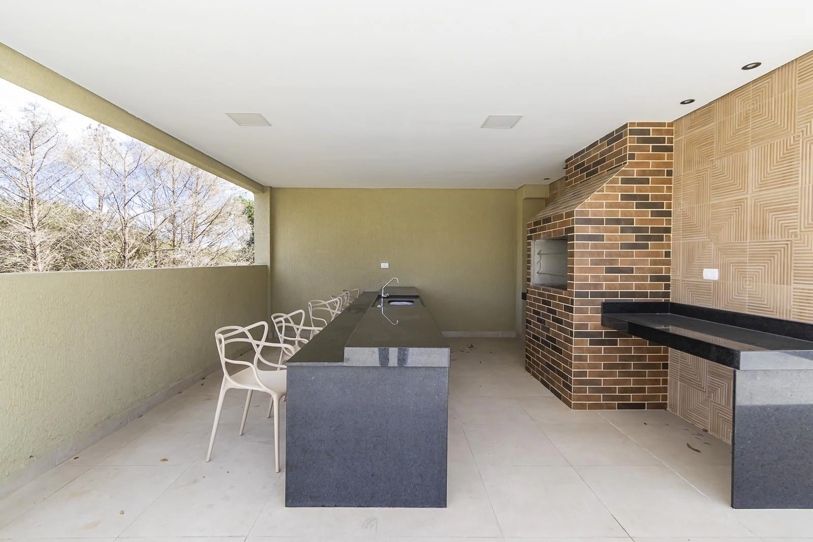 Private BBQ in a 2-bedroom apartment, 44 m² — photo 3