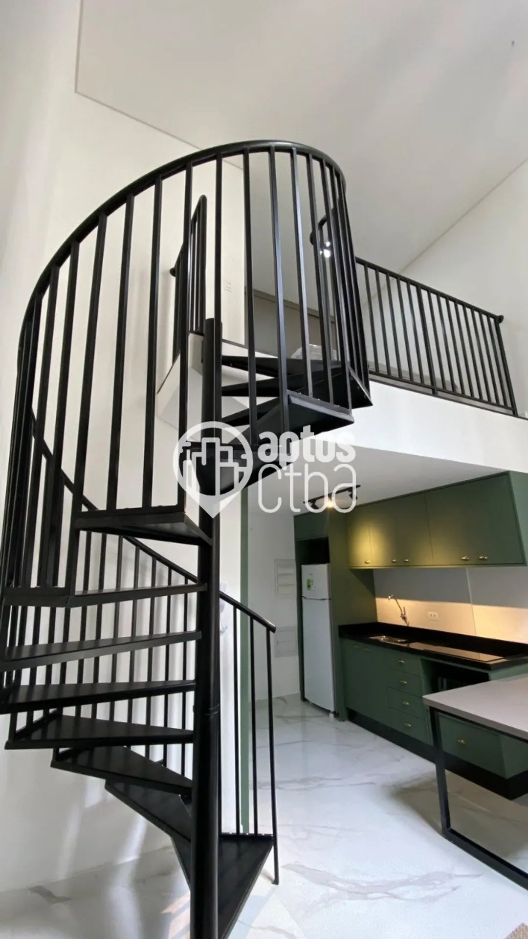 One-bedroom apartment in a building with a gym — photo 14