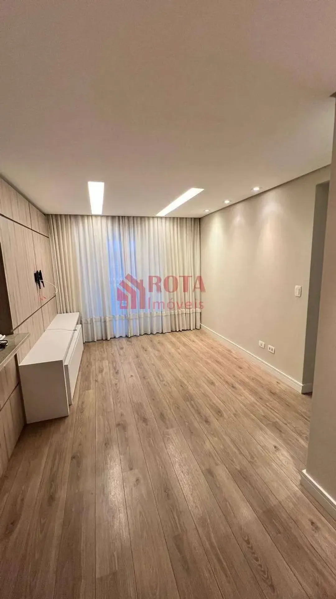 2-bedroom apartment with a glass-enclosed balcony