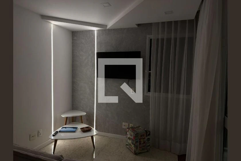 Apartamento mobiliado com cozinha americana e armários — photo 14