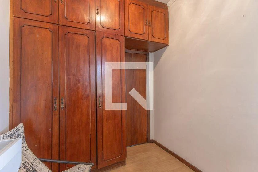 Apartamento com 4 quartos, cozinha com fogão a gás e varanda — photo 14